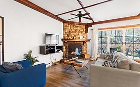 Le Manoir 106-7 by Escapades Tremblant